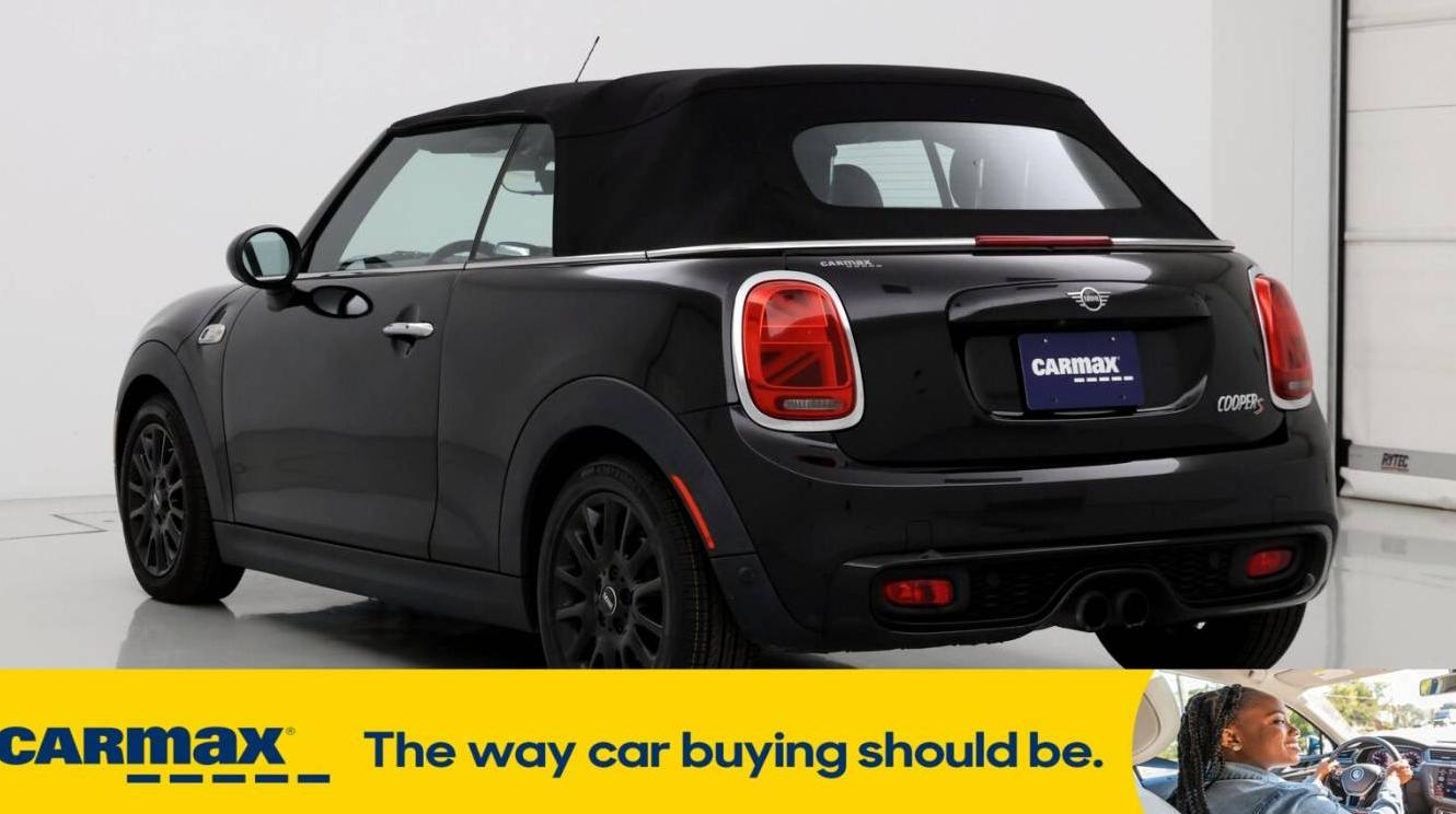 MINI COOPER CONVERTIBLE 2019 WMWWG9C53K3J30970 image